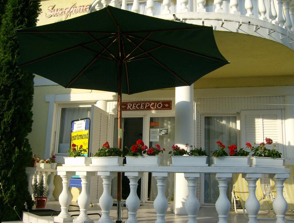 Bed and Breakfast Crystal Es Susanne Panzio Siófok Exterior foto