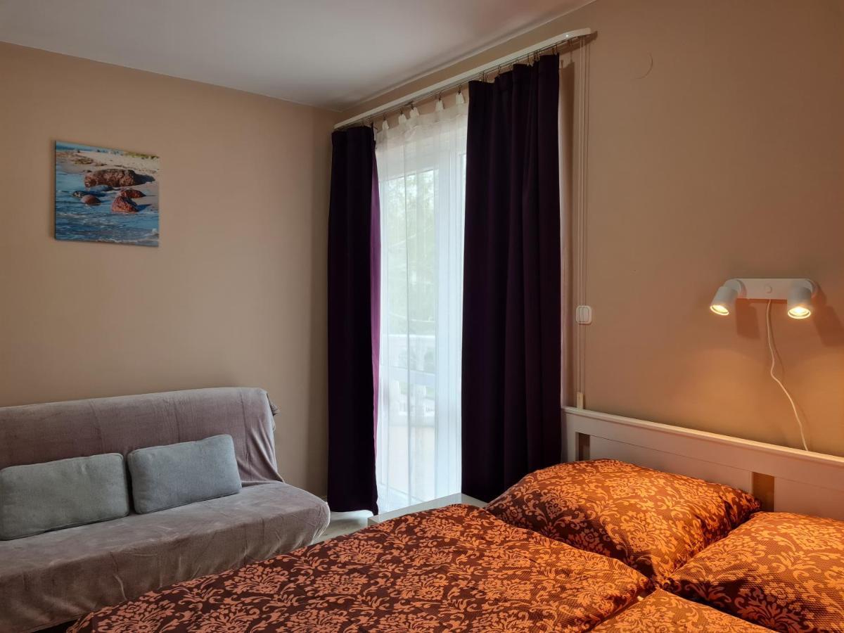 Bed and Breakfast Crystal Es Susanne Panzio Siófok Exterior foto