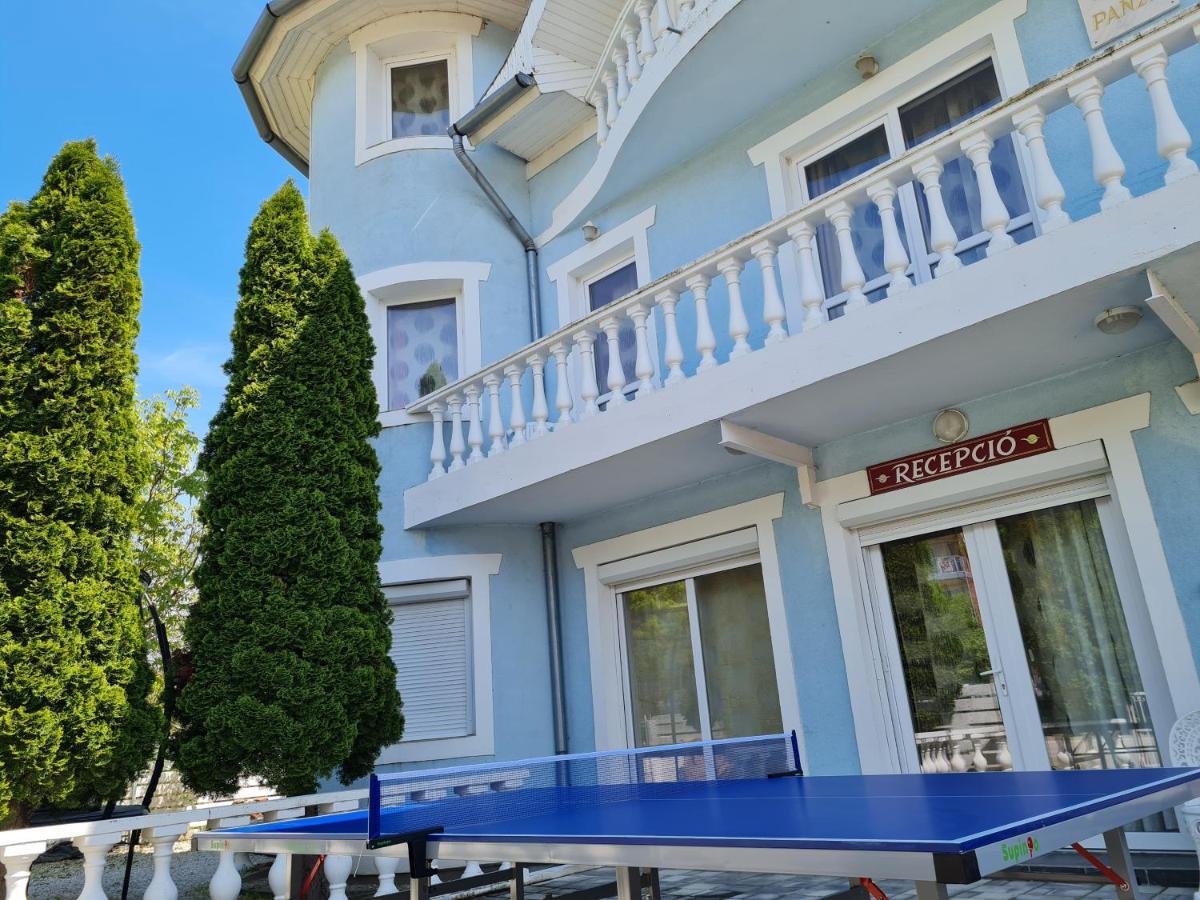 Bed and Breakfast Crystal Es Susanne Panzio Siófok Exterior foto