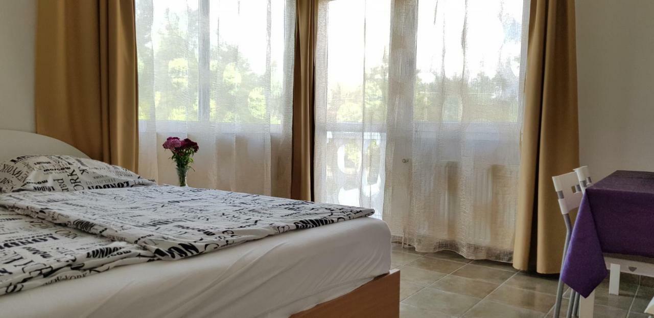 Bed and Breakfast Crystal Es Susanne Panzio Siófok Exterior foto